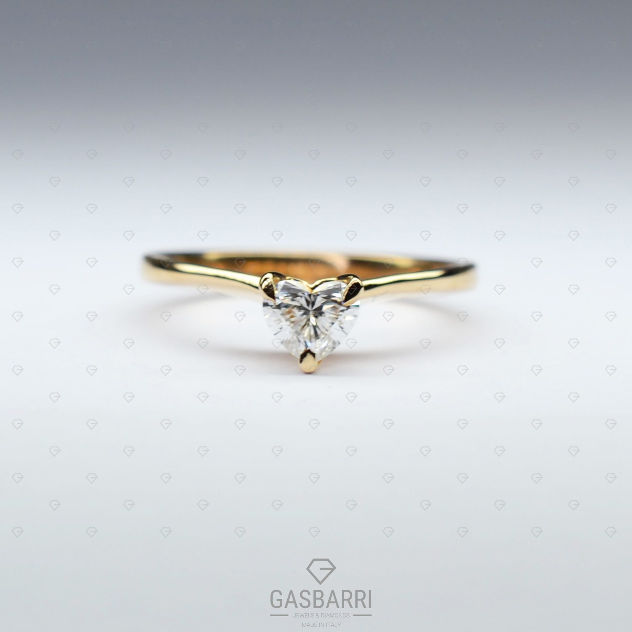 diamante-a-cuore-su-oro-giallo-2 diamante-a-cuore-su-oro-giallo-2