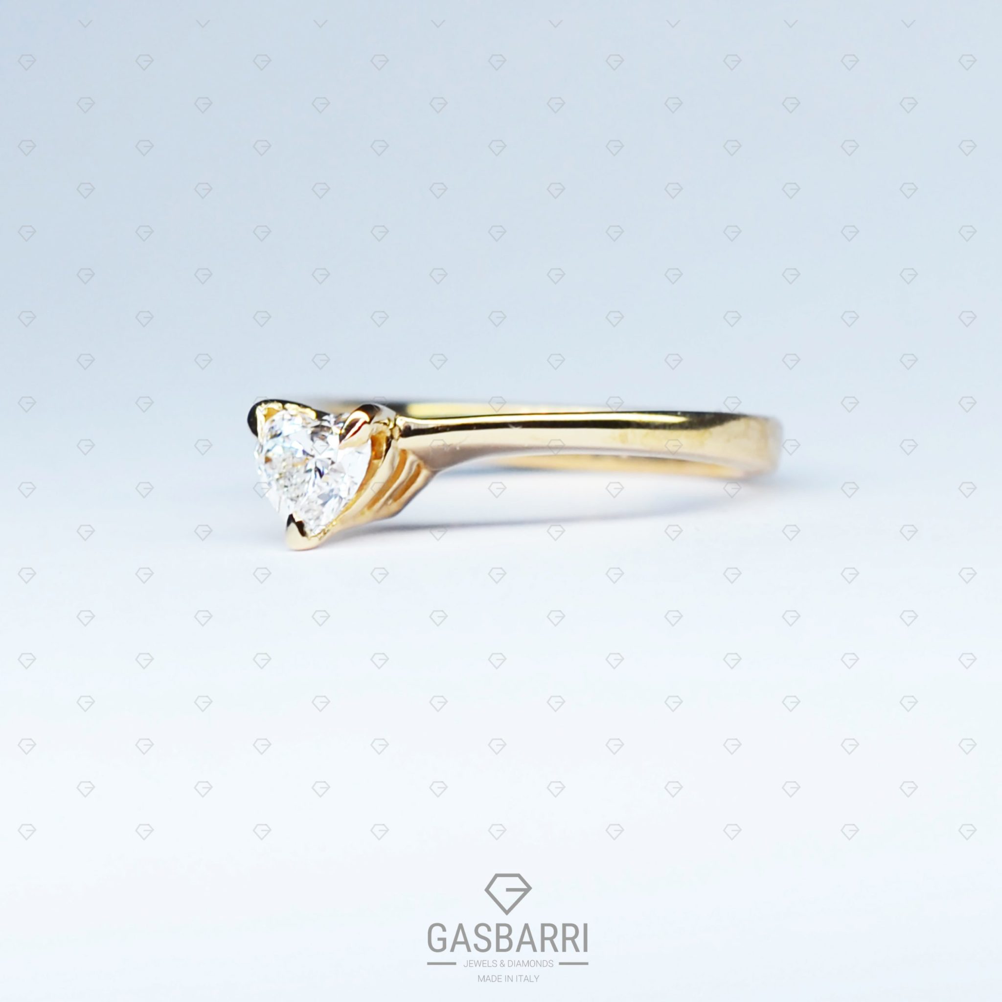 diamante-a-cuore-su-oro-giallo-5 diamante-a-cuore-su-oro-giallo-5