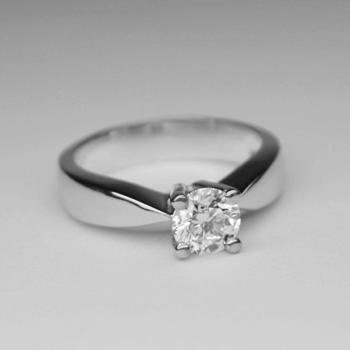 diamante-solitario-fidanzamento-0-70-d-vvs1-1 diamante-solitario-fidanzamento-0-70-d-vvs1-1