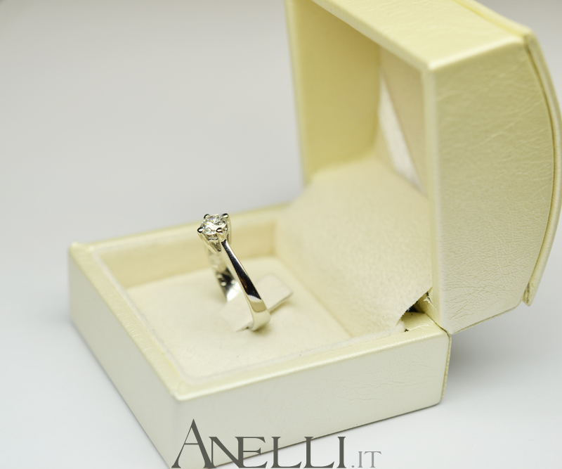solitario-con-diamante-0-45-carati-colore-d-purezza-vvs1-2