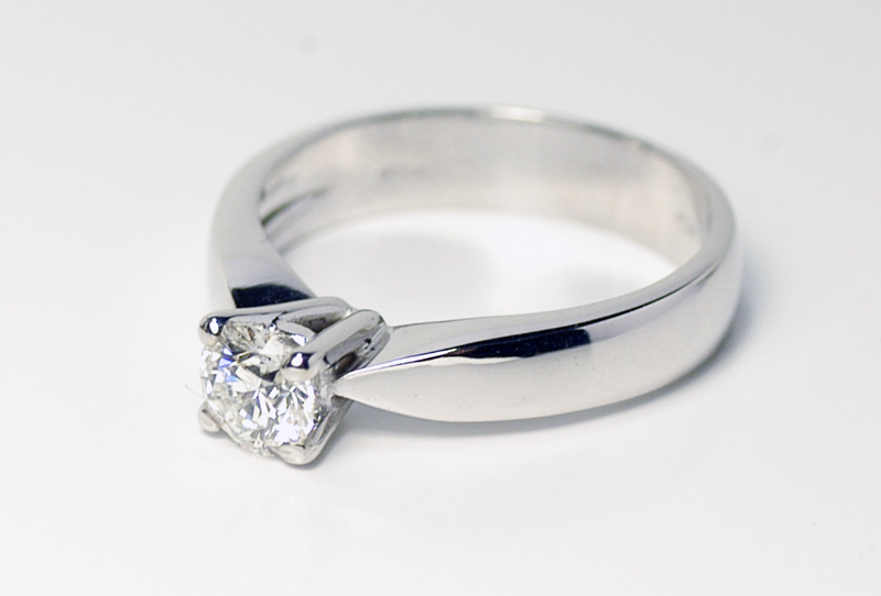 solitario-con-diamante-da-0-48-carati-f-vvs1-1 solitario-con-diamante-da-0-48-carati-f-vvs1-1