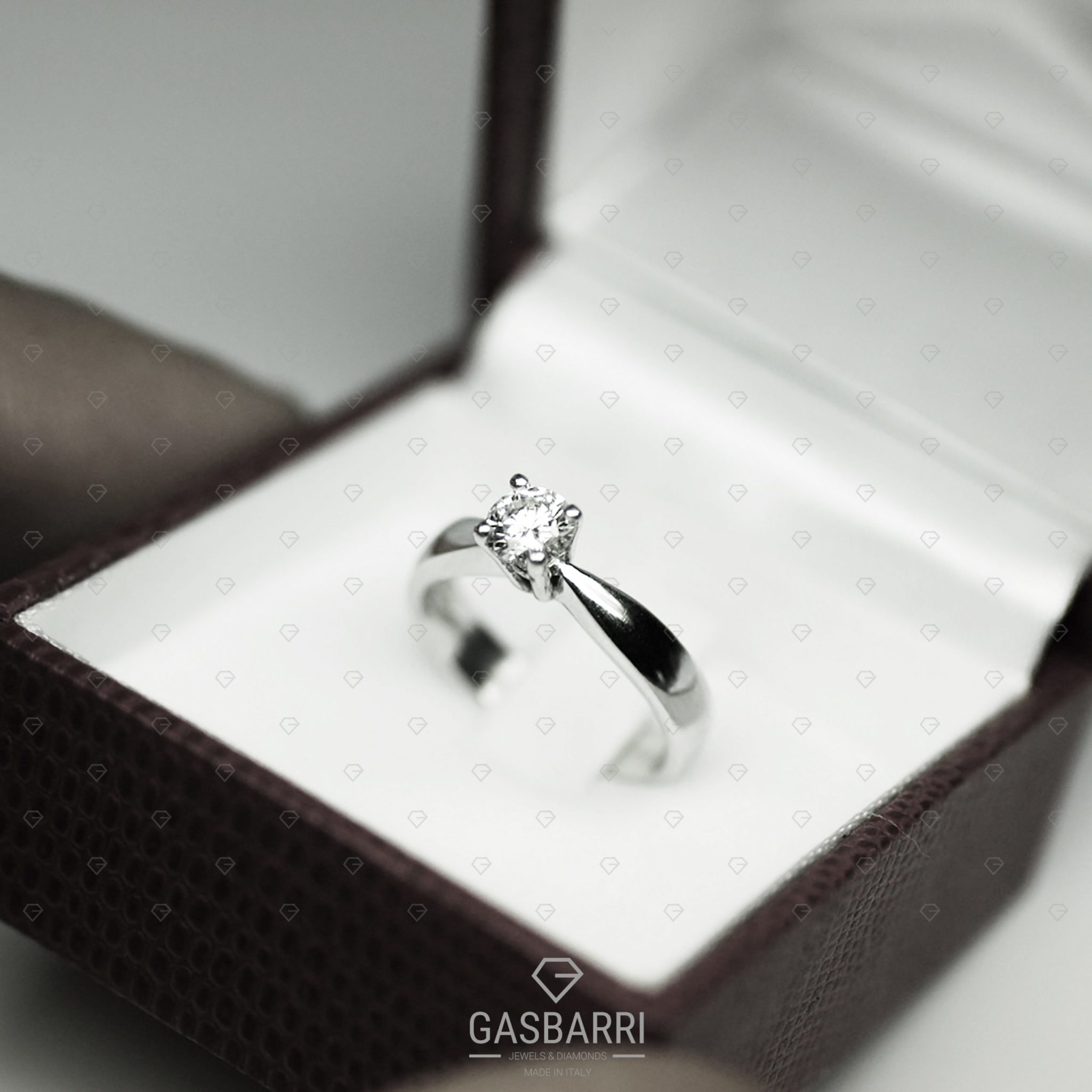 solitario-con-diamante-da-mezzo-carato-colore-f-purezza-vvs1-3