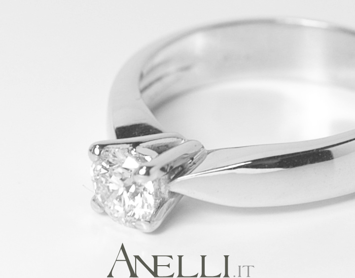 solitario-con-diamante-di-0-40-carati-colore-d-purezza-vs2-5
