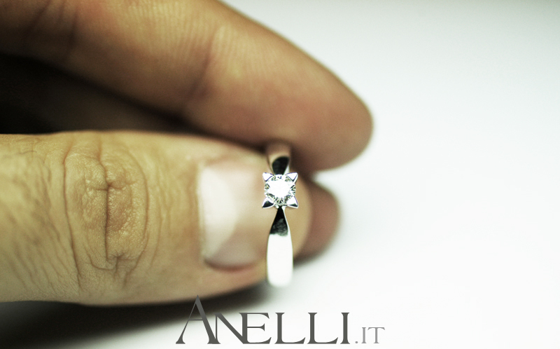 solitario-con-diamante-di-mezzo-carato-f-vvs1-8 solitario-con-diamante-di-mezzo-carato-f-vvs1-8