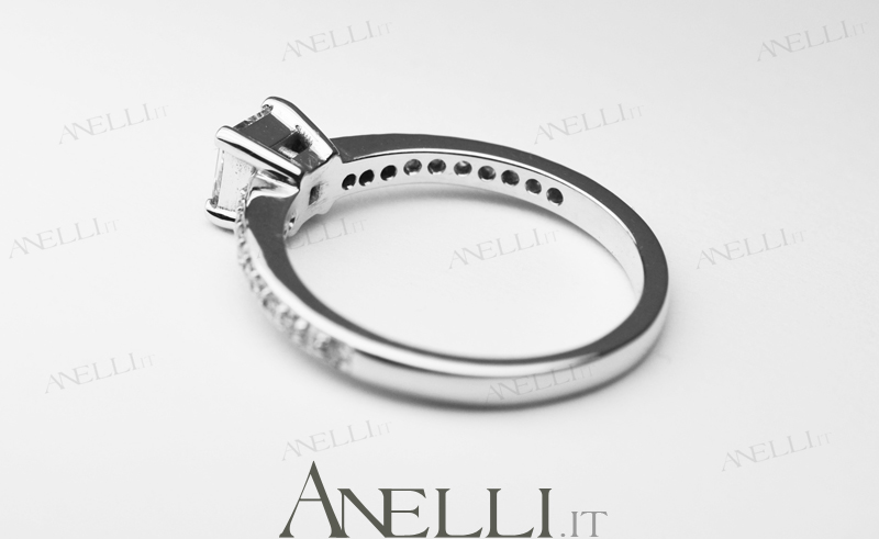 solitario-con-diamante-princess-0-40-carati-f-if-4 solitario-con-diamante-princess-0-40-carati-f-if-4