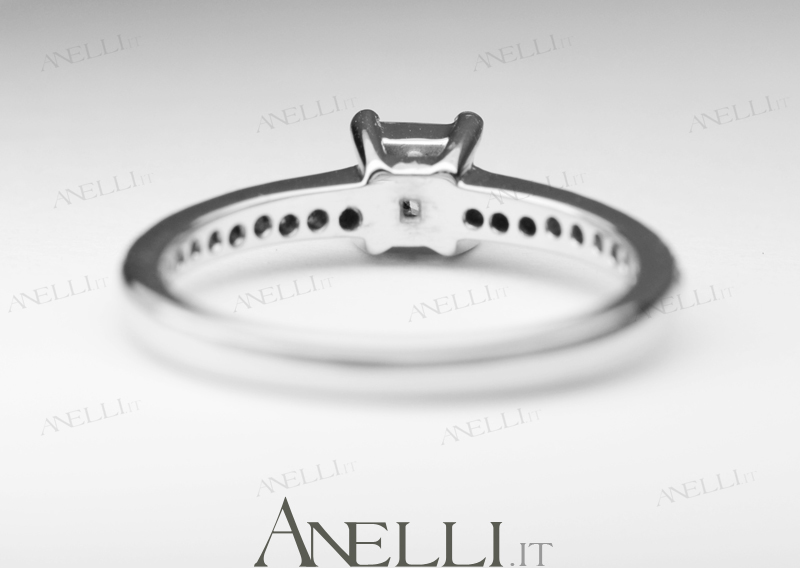solitario-con-diamante-princess-0-40-carati-f-if-5 solitario-con-diamante-princess-0-40-carati-f-if-5