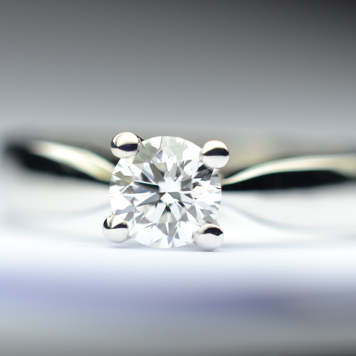 solitario-diamante-di-0-38-carati-colore-f-purezza-if