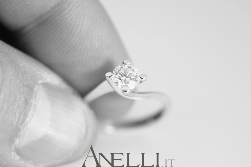 solitario-valentino-con-diamante-da-0-75-carati-f-vvs1-2