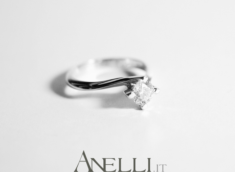 solitario-valentino-con-diamante-da-0-75-carati-f-vvs1-4